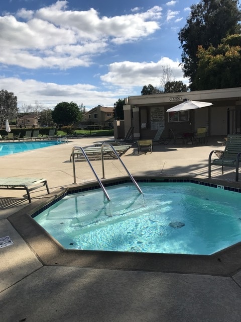 Hot Tub - 13611 Sycamore Tree Lane