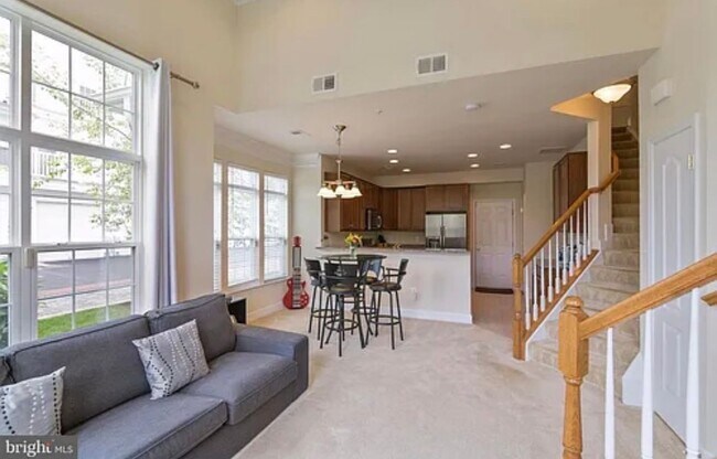 Building Photo - 13528 Waterford Hills Boulevard