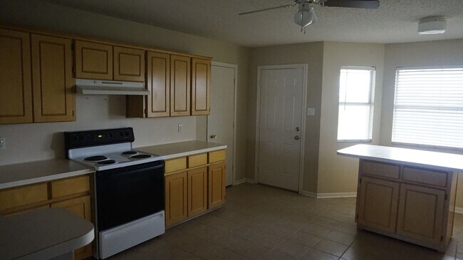 Building Photo - 4304 Sand Dollar Dr