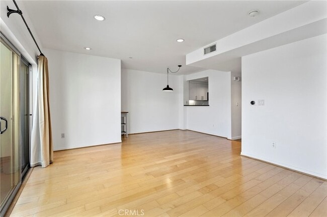 Foto del edificio - 159 W Green St