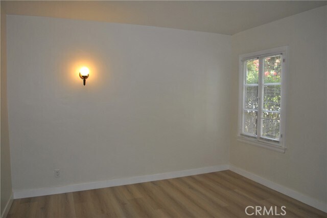 Foto del edificio - 590 W Sierra Madre Blvd