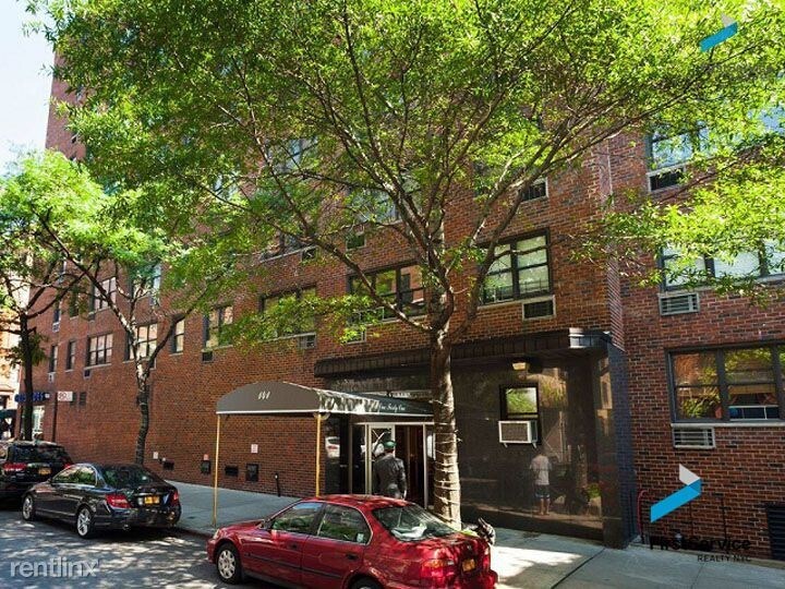 Primary Photo - 141 E 89th St