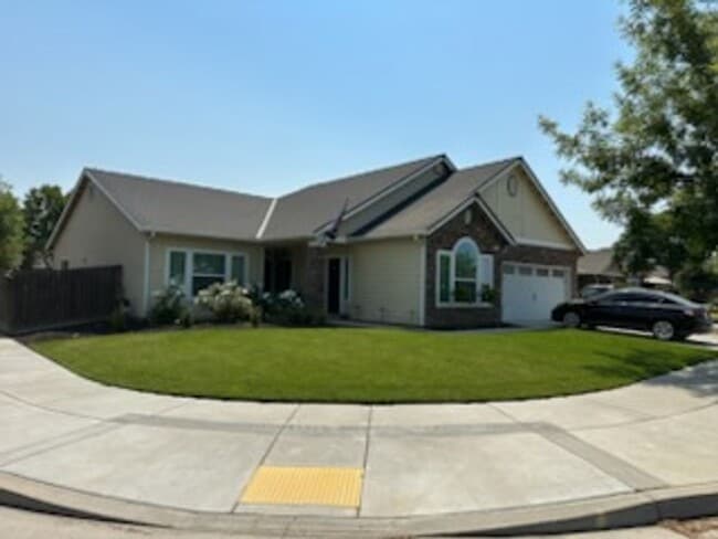 Building Photo - 3052 S Yolo Ct
