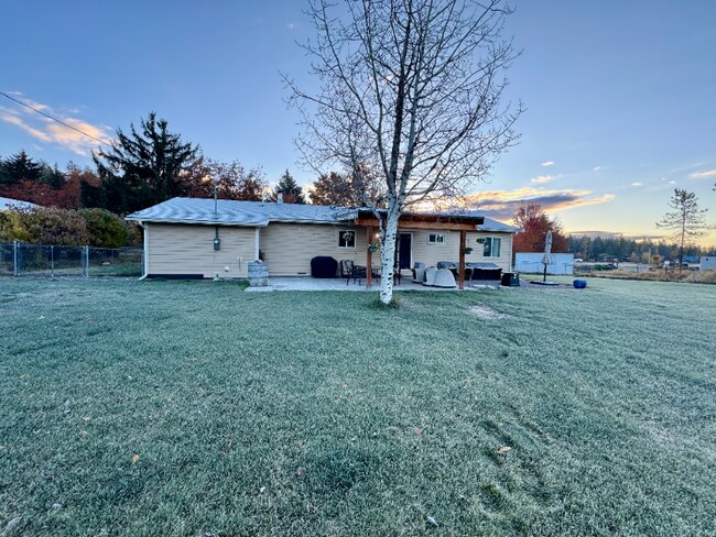 Foto del edificio - 328 Cougar Trail