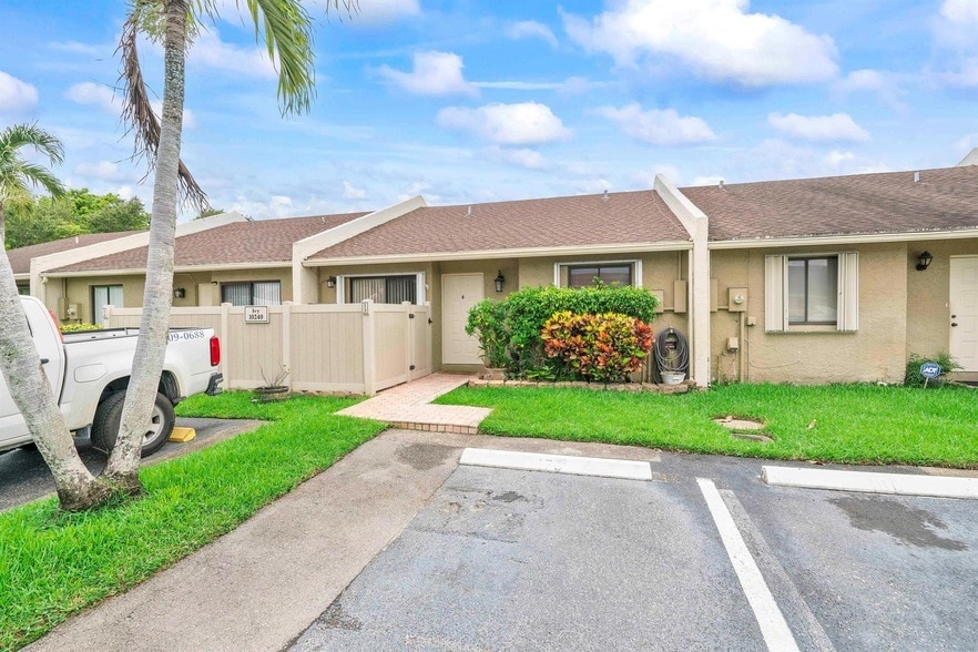 Photo - 10240 Boca Bend W