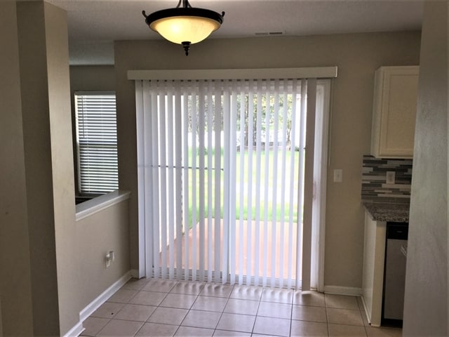 Building Photo - 3008 Secret Garden Ct