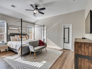 Building Photo - 16022 Coco Shores Ct