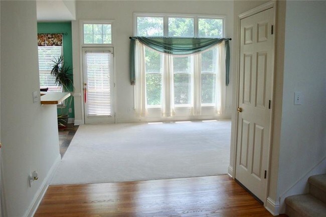 Building Photo - 3820 Colonial Trail SW