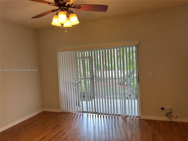 Foto del edificio - 11030 Tarpon Bay Ct
