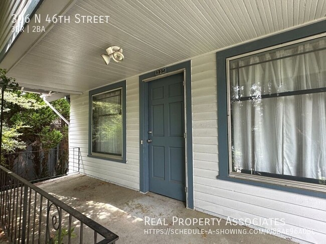 Photo - 306 N 46th St House