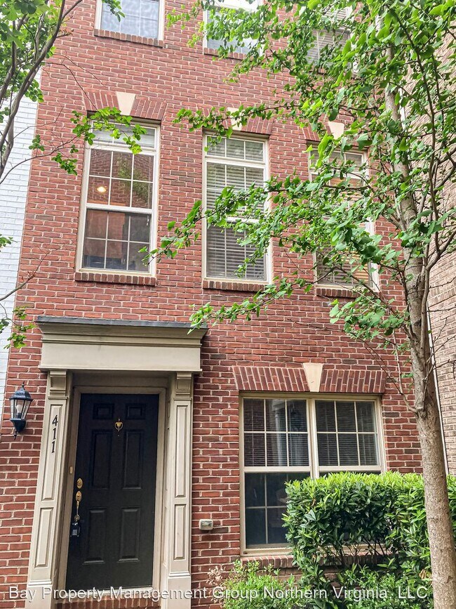 Foto del edificio - 3 br, 3.5 bath House - 411 GEORGE MASON DR...