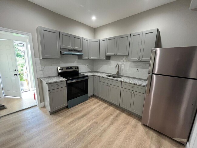 Foto del edificio - 2314 S 66th St