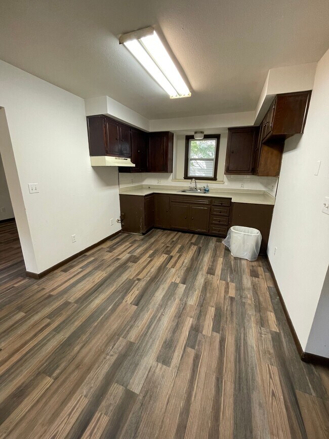 Foto del edificio - 331 W Kibby St