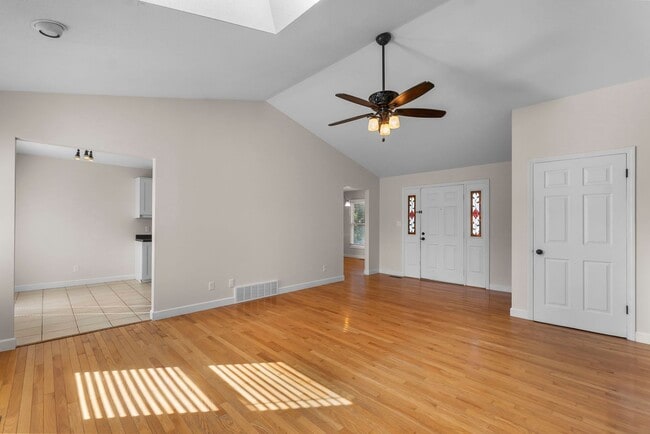 Building Photo - Spacious House in Cape Girardeau, Alma Schrader School District