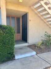 Building Photo - 6888 Hyde Park Dr