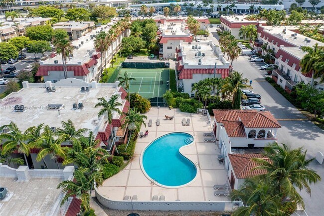 Foto del edificio - 8650 SW 67th Ave