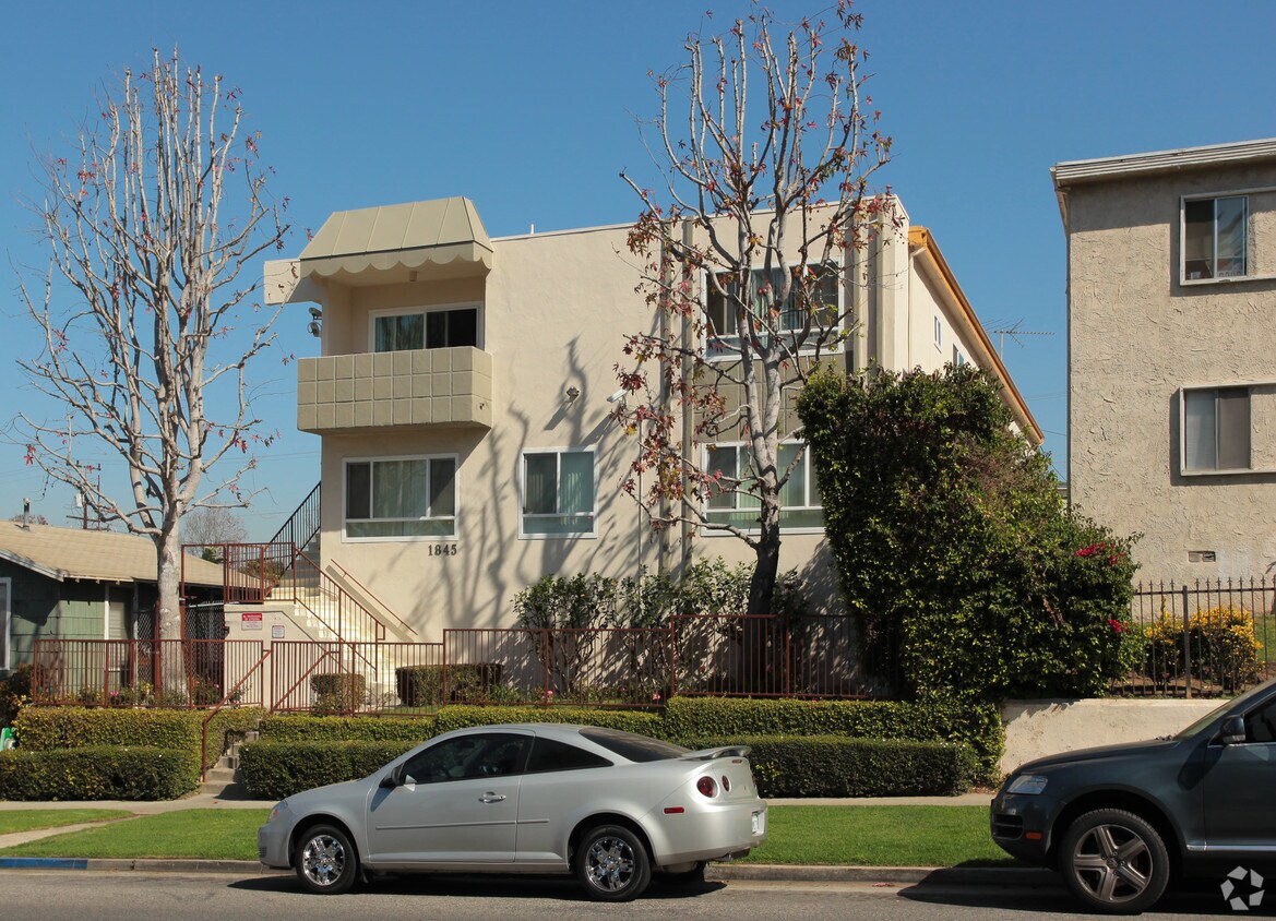 Building Photo - 1845 17th St
