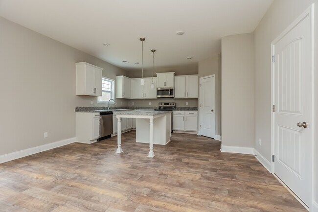 Foto del edificio - 1156 Black Oak Cir