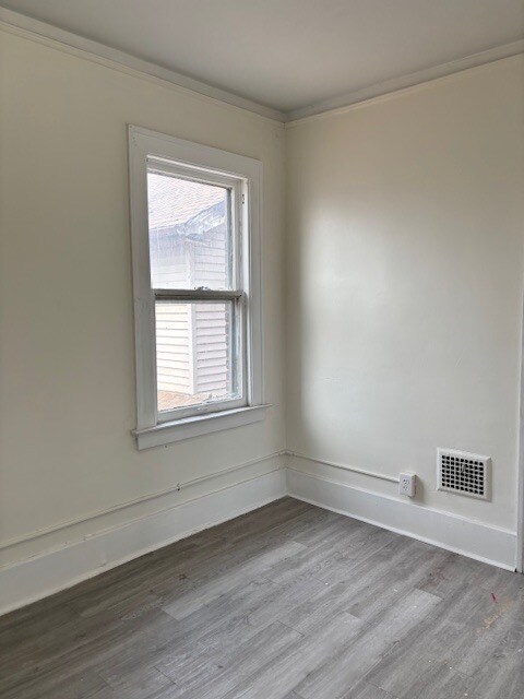 Building Photo - 2285 Cortland St