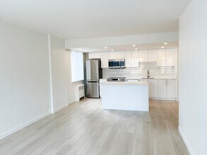 Building Photo - 855 Jervis