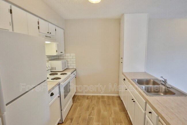 Building Photo - 14416 Waddesdon Bluff