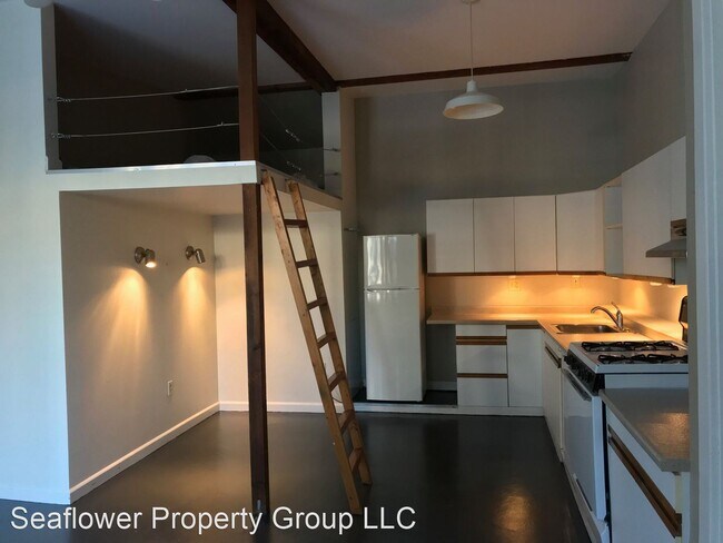 Building Photo - 104 Princeton Ave