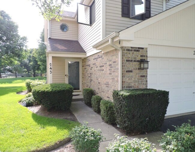 Foto del edificio - 245 Carlisle Ave