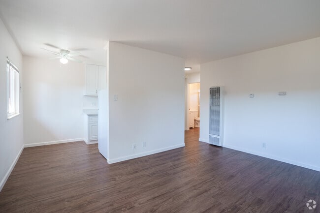 1BR, 1BA - - Arcady Apartments