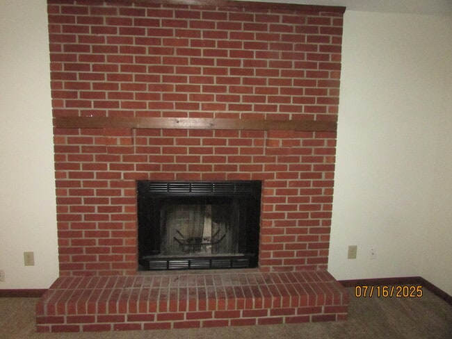 Woof Burn Fireplace - 1854 N Lakeman Dr