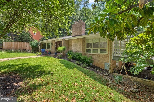 Foto del edificio - 7713 Arrowood Ct