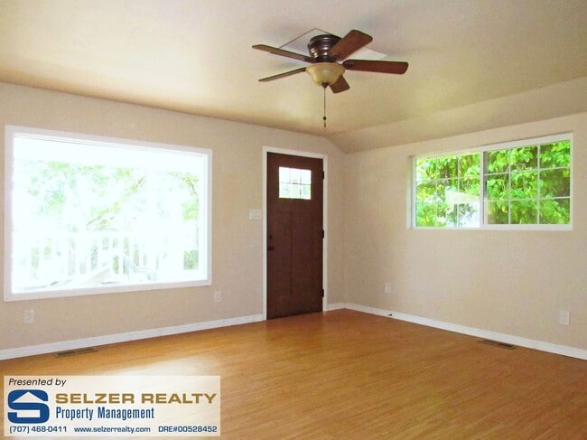 Building Photo - Cozy 2 bedroom home at the base of the west Ukiah foothills!