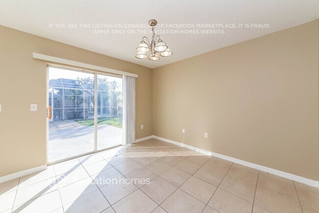 Building Photo - 3405 5th Dr W