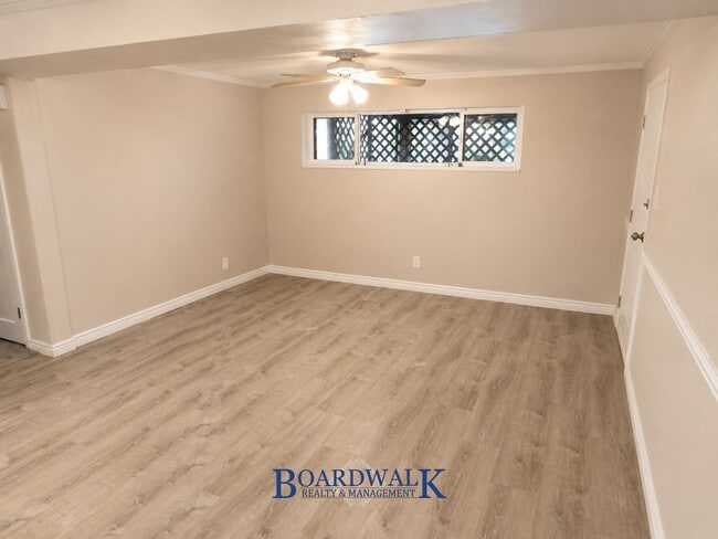 Building Photo - 432 E 400 S