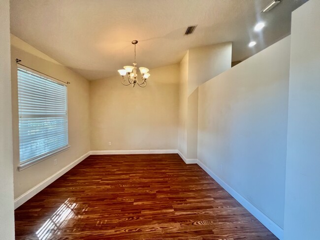 Foto del edificio - 123 Trailwood Ln