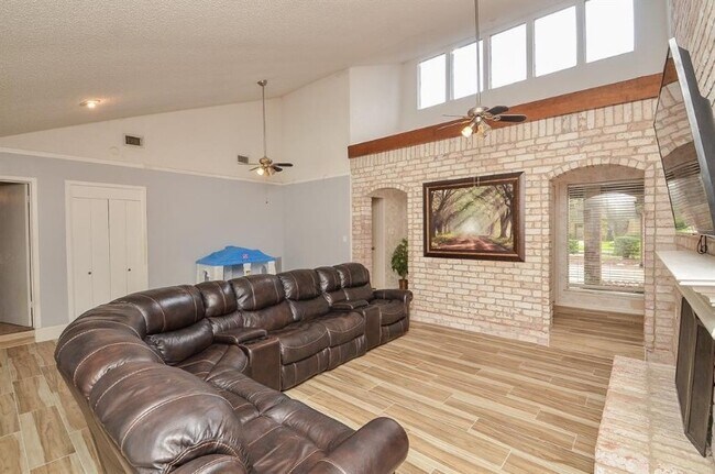 Foto del edificio - 3514 W Creek Club Dr