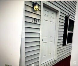 Building Photo - 1387 Quinnipiac Ave