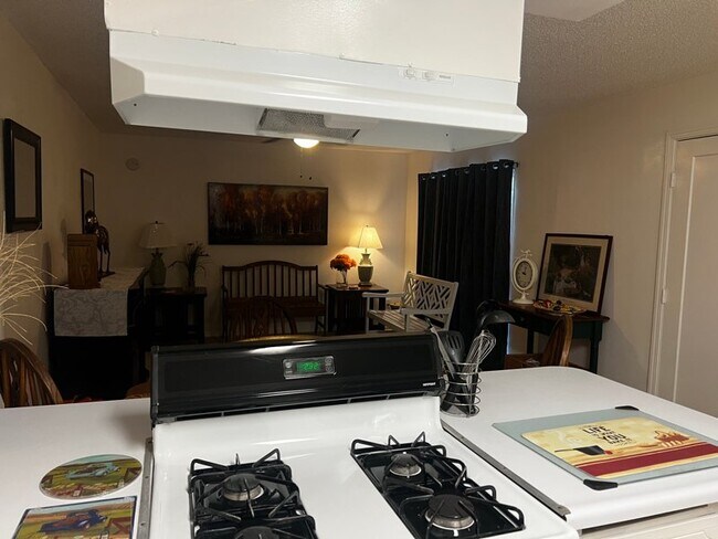 Foto del edificio - 3 S County Center Dr