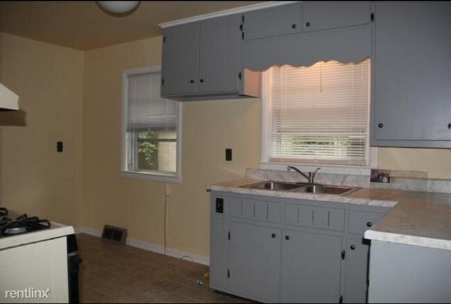 Foto del edificio - 1705 Payne St