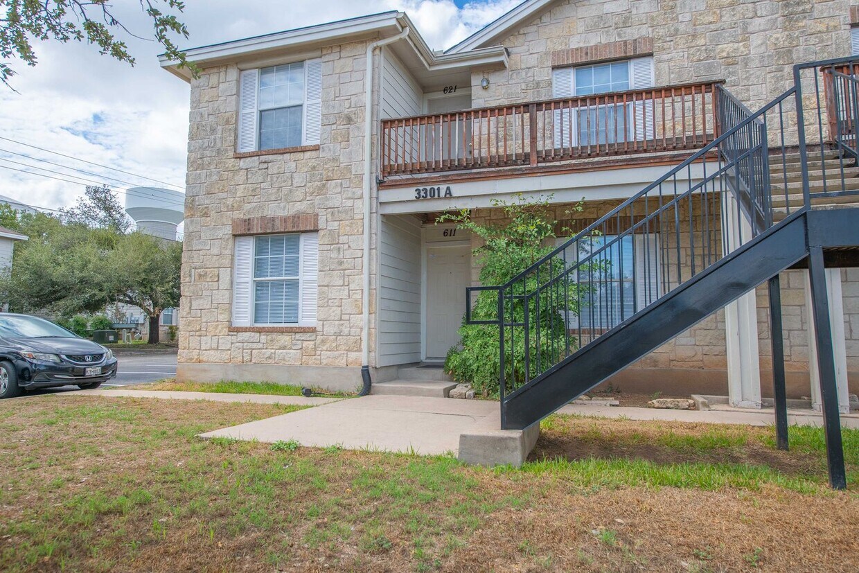 Primary Photo - 3301 El Salido Pkwy
