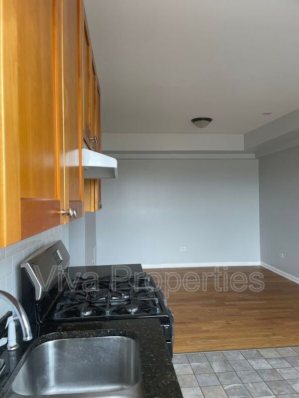 Foto del edificio - 4058 W Armitage Ave