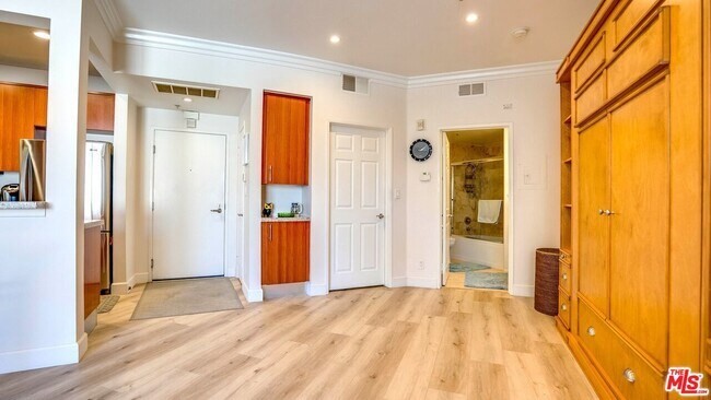 Foto del edificio - 620 S Gramercy Pl