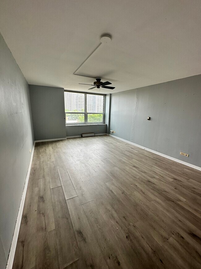 Building Photo - 720 W Gordon Ter