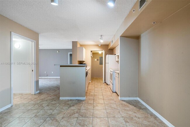 Foto del edificio - 11133 SW 8th St