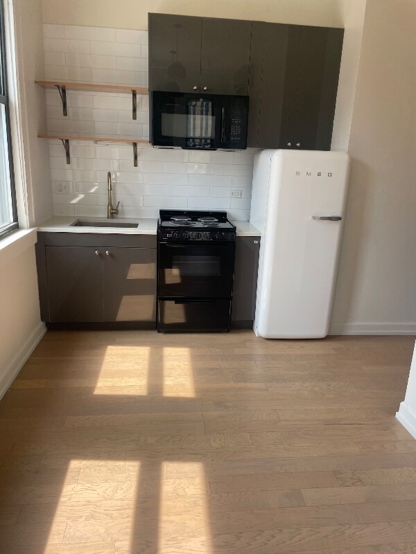 Foto principal - 117 N Clark St