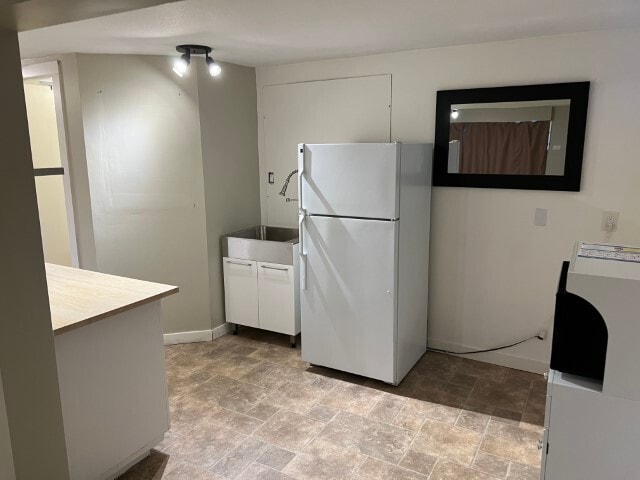 Photo principale - 525 Brechin Rd
