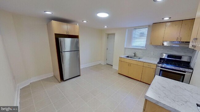 Foto del edificio - 1339 S 31st St