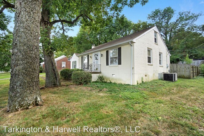 Foto del edificio - 3 br, 1 bath House - 117 White Bridge Pk.