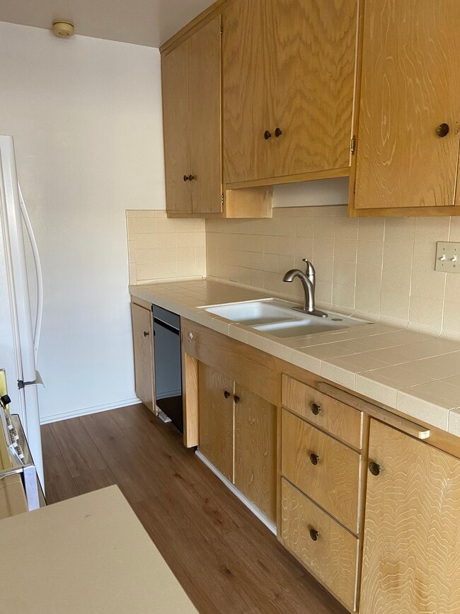 Brand new dishwasher - 1313 14th St