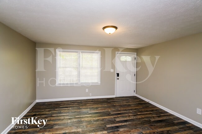 Foto del edificio - 3548 Birchwood Dr