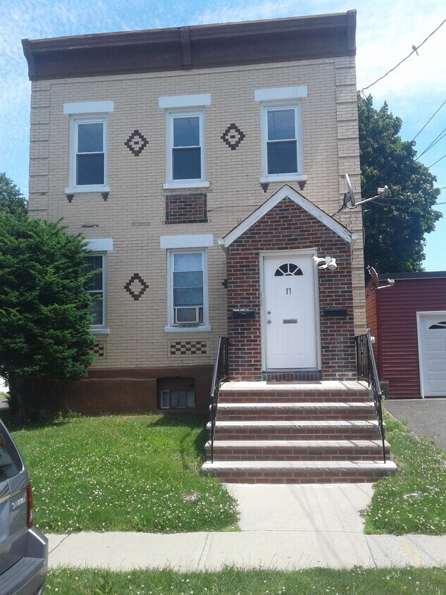 17 Hillcrest Ave Unit 2 nd floor, Lodi, NJ 07644 17 Hillcrest Ave Lodi, NJ Apartments for